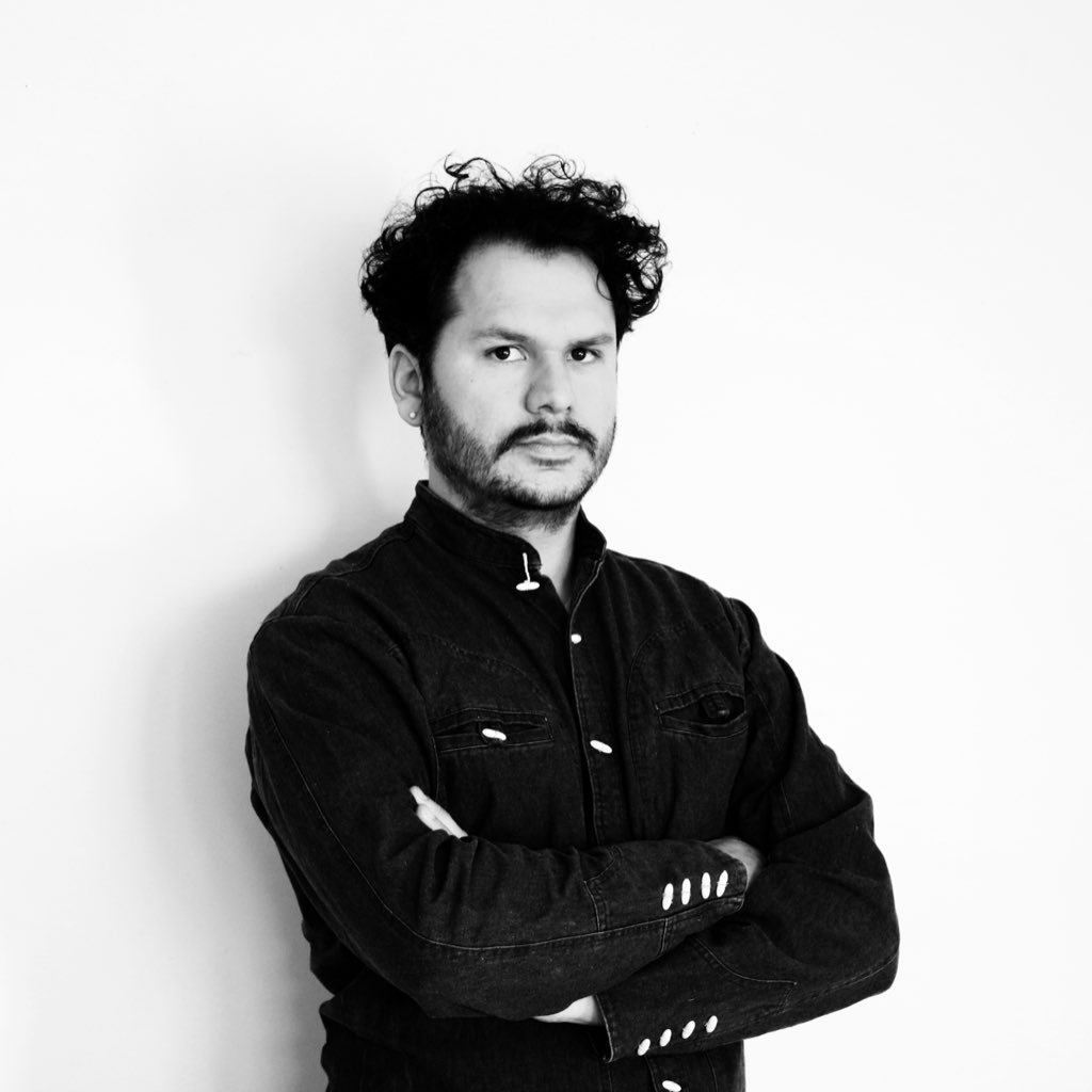 Interdisciplinary artist: Creating consciousness and action through art/Creando conciencia acción a través del arte