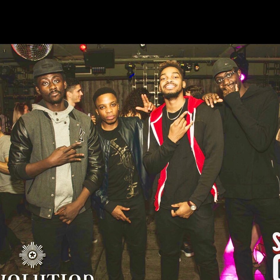 _careless_E's profile picture. MBA business marketing graduate - Part time footballer ⚽️ - Marketing - Music - @ManUtd Fan