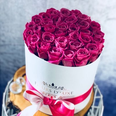 fleursdluxe's profile picture. 🌹The Luxury Rose Experience          🚘 Hand Delivered                            ✨Fresh Cut Roses                               📩 DM for inquiries/orders