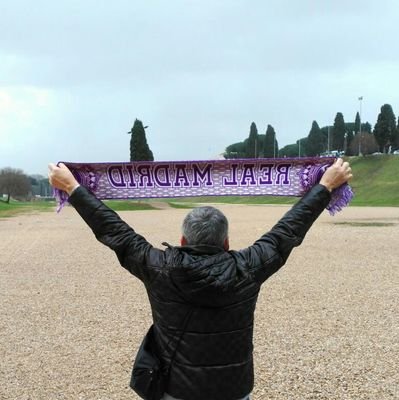 Científico. ¿Mi dosis de irracionalidad?: madridismo en vena. Go Celtic !!
En Satania estás, es el fin del camino.