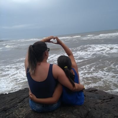 ThaisDeDeus2's profile picture. 🥂