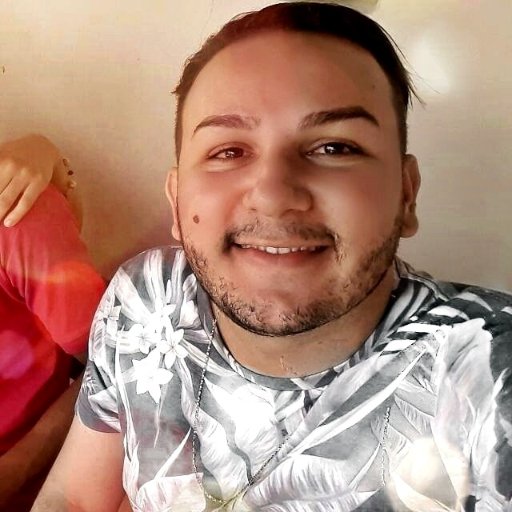 333RAMOSh's profile picture. Professor
Licenciado em Filosofia 
Bacharelando em Direito 

" Que a vida me surpreenda,e que eu surpreenda a vida"