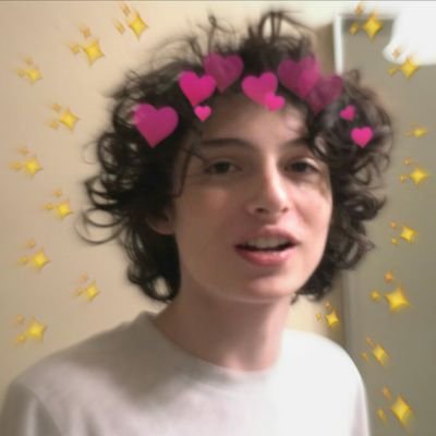 strangerpdp's profile picture. não preciso de uma biografia, preciso do Finn Wolfhard ✨