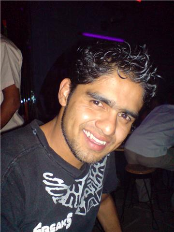 me gusta el cine, leer , escuchar musica, lo demas averiguenlo
