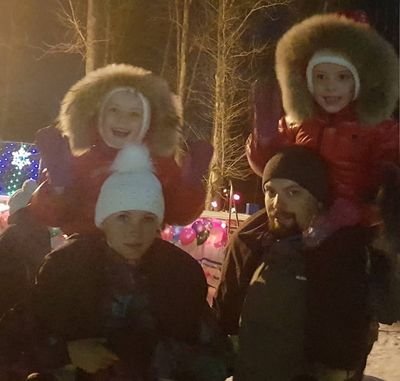 NaraliZhura18's profile picture. 