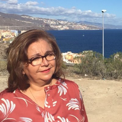 morunamor_ana's profile picture. Abuela adicta redes sociales.