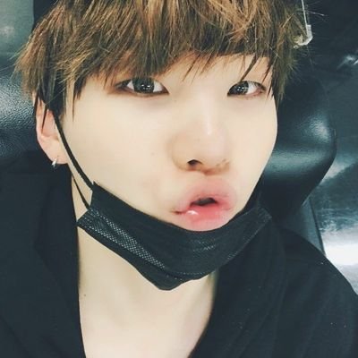 snowarmy78's profile picture. 阿米💣
你是我的花樣年華🌸