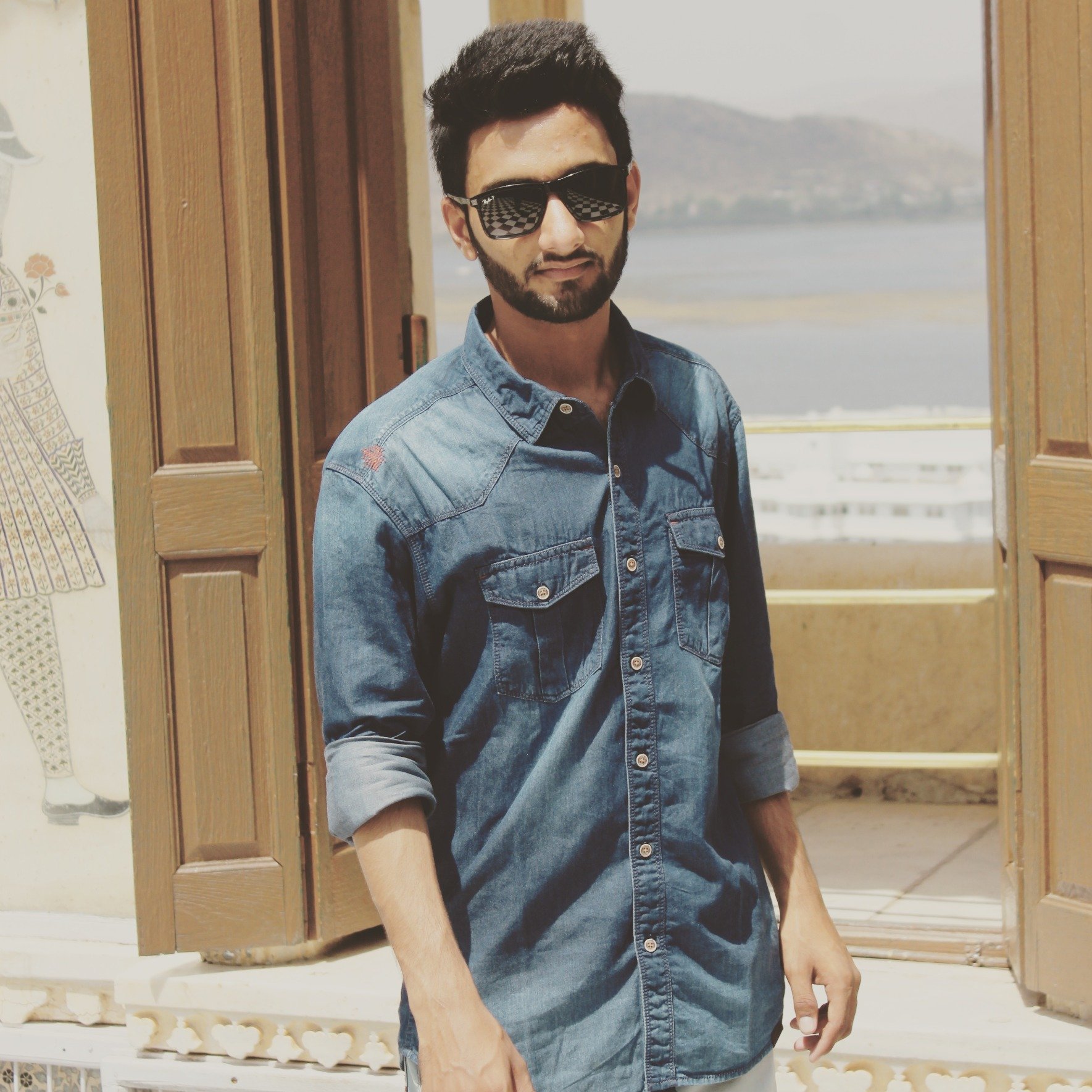 Rishirajjoshi9's profile picture. 