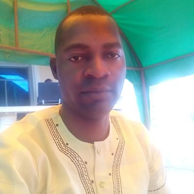 esan_happiness's profile picture. 