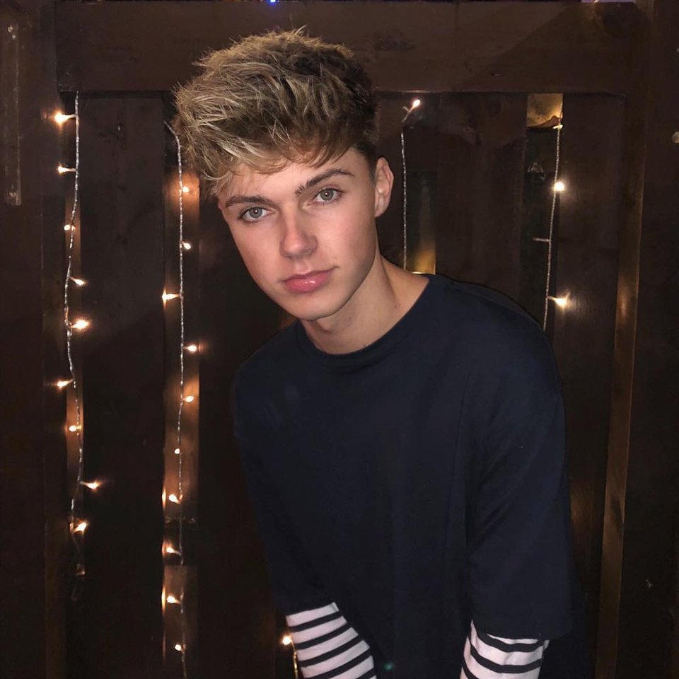 HrvyPanama's profile picture. 🇵🇦Official Account For @HRVY In Panama🇵🇦 

Fanclub Oficial De HRVY En Panamá. #HRVYPanamá 🎵 #PDC13BO
