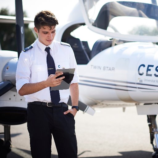 22. Student pilot at CESDA. Barcelona-Murcia-Reus/España (LEBL-LELC-LERS)