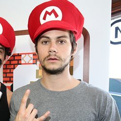 slskdkskkswmn's profile picture. 