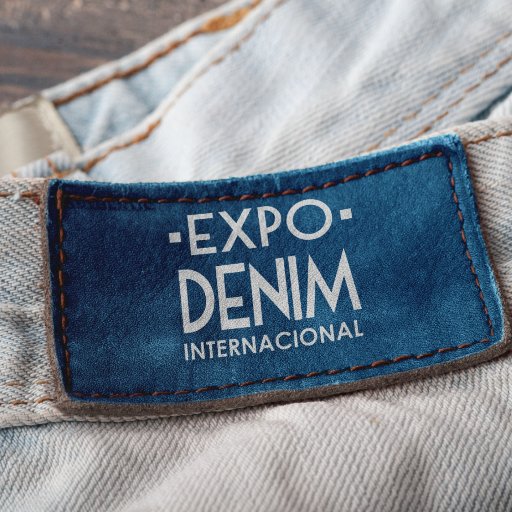 Exposición de proveeduría especializada en el área del Jeans wear