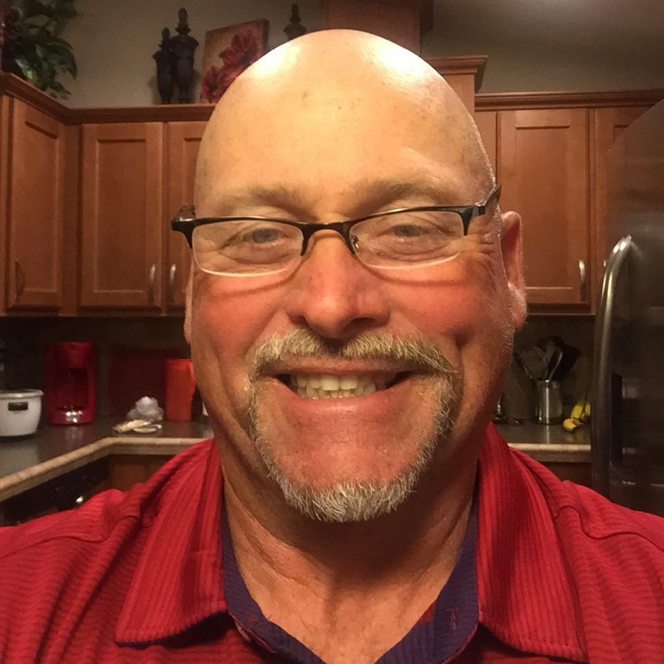 DerekLouEssen's profile picture. 