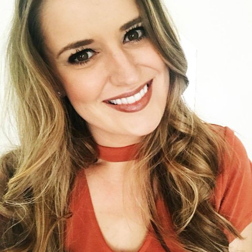 jennsawyer_'s profile picture. Marketing Communications | PR | Photographer | Blogger |