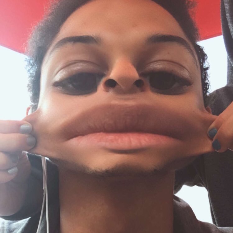 calin_hogan's profile picture. C/O 2017 👨🏽‍🎓. Maryville University 📚. STL where I reside.                        amosc @calin_hogan 👻