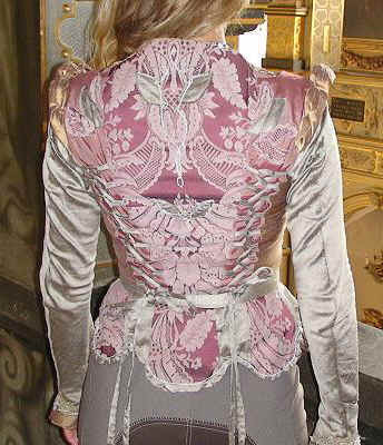 HannaEngstrom's profile picture. Instructor in the Academic Art of Riding, teaching, dance, creating beautiful clothing, giving misunderstood horses a new chance, owner of Ekeskogs Gård