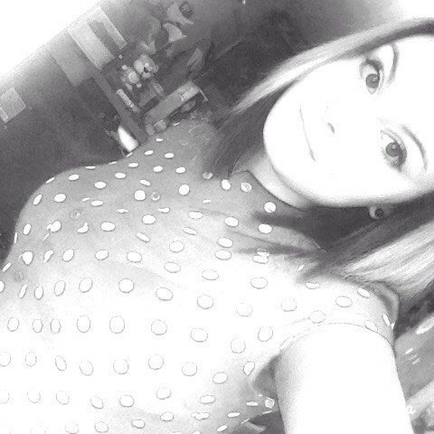 karynbrooks_98's profile picture. Content writer, designer😅If you want to know more about me - just send a PM)