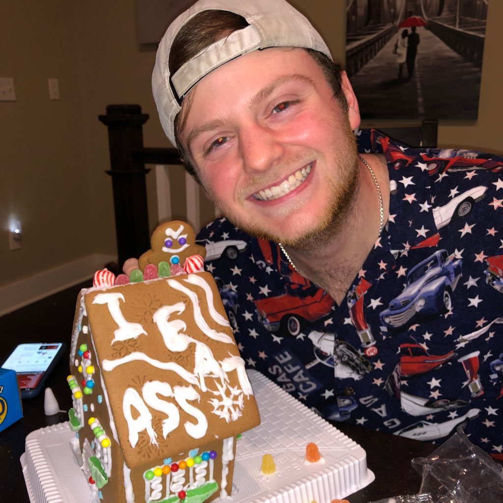 just_a_gud_boi's profile picture. 5’1 in heels. my mom said i cant hang out tonight :/ sorry