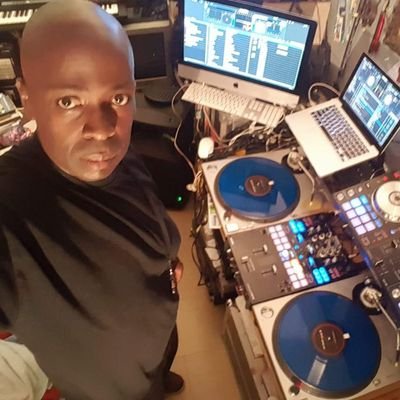 iandavis34's profile picture. Ian Davis ,
just a Kool guy.
 ..