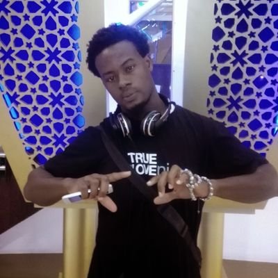 hommy_neyo's profile picture. Love Editing videos graphics, swimming TV Games,TV series & Musics