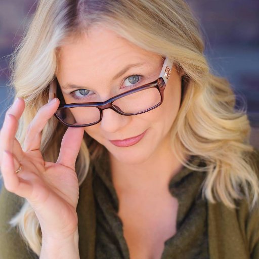 Certified Health Coach specializing in PCOS women. Owner of Castle Rock Contouring https://t.co/d81nm7x2Fu