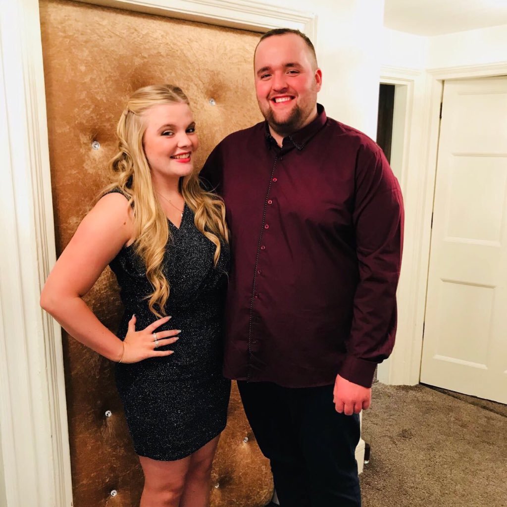 PaigeTucker_'s profile picture. Tom🖤 | Arbonne Independent Consultant 🌱