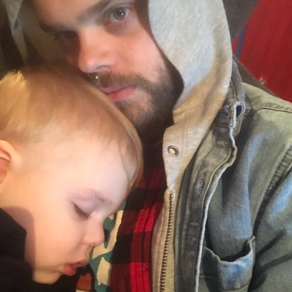 ihateyourbrows's profile picture. my son rules.