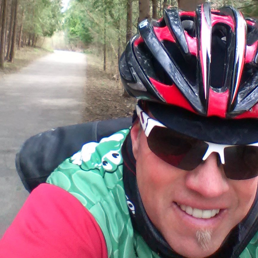 commutertutor1's profile picture. Rolling around Waterloo ON on two wheels, in all weather, loving the journey!
