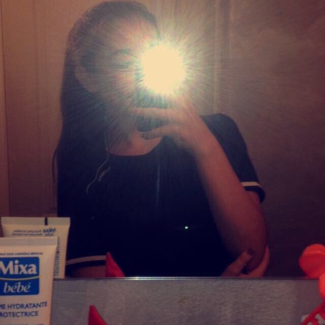 Perryne15's profile picture. 