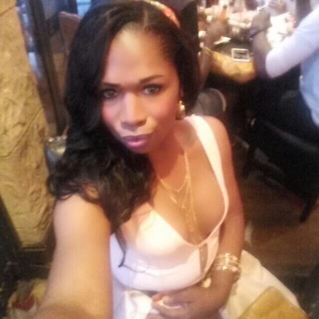 teemalgas's profile picture. hopeless romantic sucker for all things love. love stories 😍😘😇💑❤author of the book called behind my shadow ✍️wife 💍bonus mom