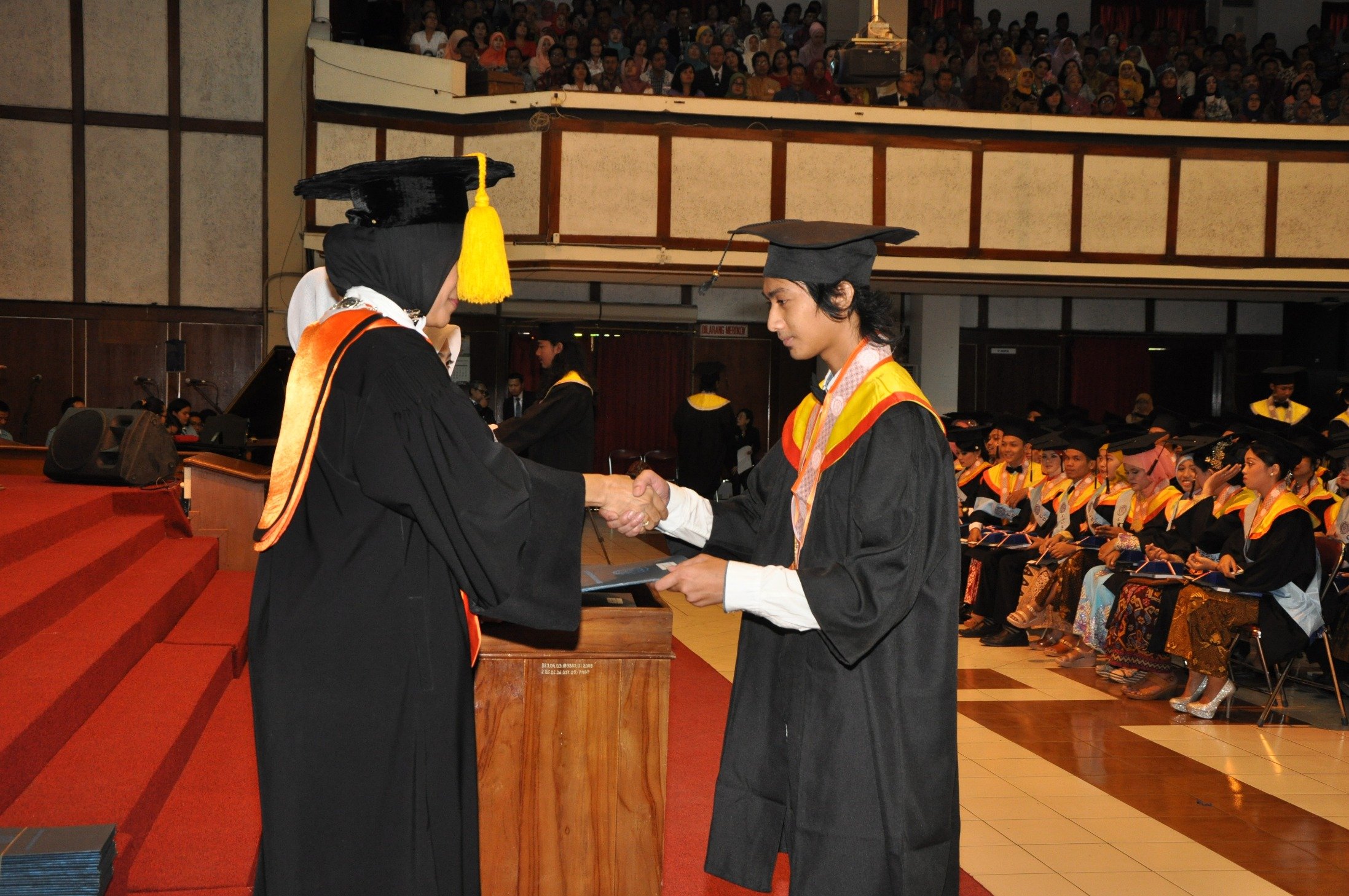 _hokky's profile picture. Jangan lupa bahagia