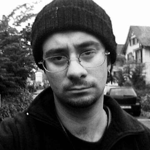 castord's profile picture. El respeto es mutuo 
si no, no es idea,sino imposición.