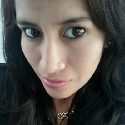 Madre, amiga, hermana, hija, mujer, niña, etc... Todo eso a medio tiempo.