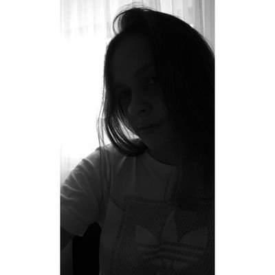 1llaura7's profile picture. love is pain, love is risk - g-eazy |

insta: