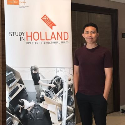 Rie_free25's profile picture. A freethinker who admires intellectual diversity