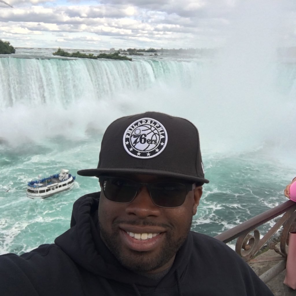 jerriej86's profile picture. ✊🏾✊🏾✊🏾BLM Black Women are QUEENS Eagles Sixers Phillies Flyers