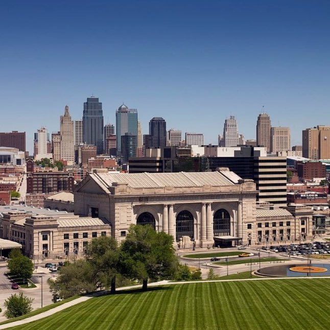 TonyConfortiCPA's profile picture. We provide tax, accounting and other financial services to individuals and business clients. Give us a call at (816)454-8669! #KansasCity