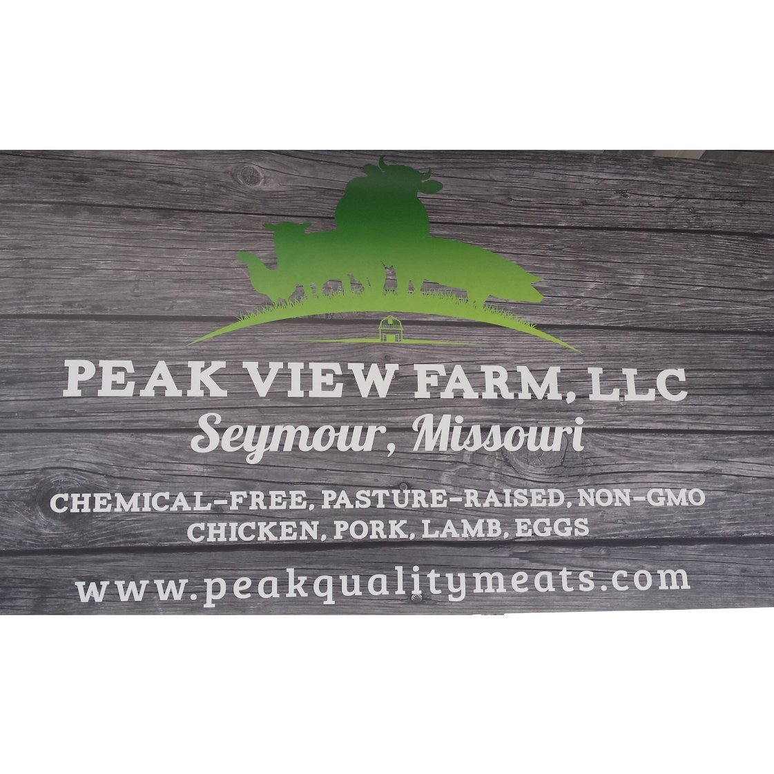 Pasture raised, non-GMO chicken, pork, lamb, and eggs. Raising local food in the Ozarks. Use the hashtag #peakviewfarm