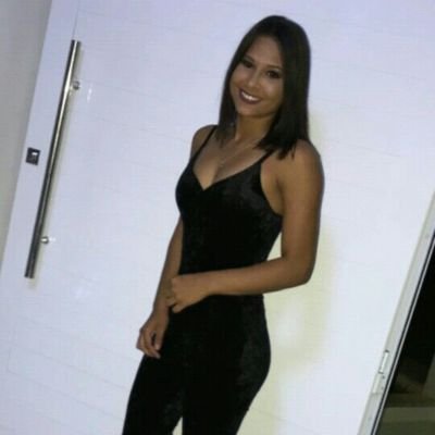 Beatriz54968841's profile picture. Ajudar o próximo,  me faz ficar feliz.