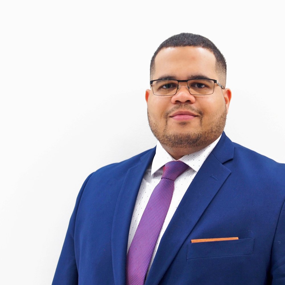 Follow me for fun tips, job opportunities, and great anecdotes from my life as a recruiter!