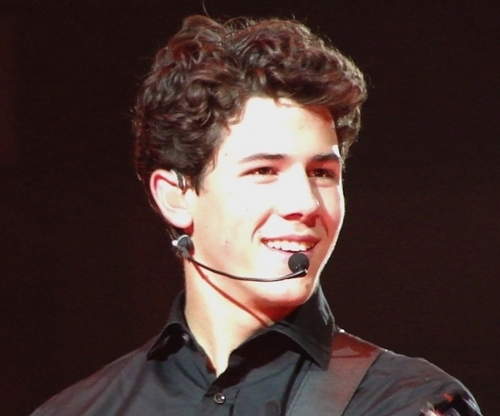 NickHornyJ's profile picture. DM me and Formspring me i fuck. i dont do relationships. get at me ;)