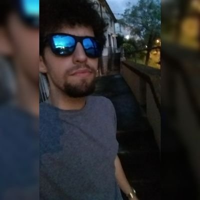 20 anos | Capricórniano | Solteiro | Porto Alegre-RS | Insta gabriel_gens