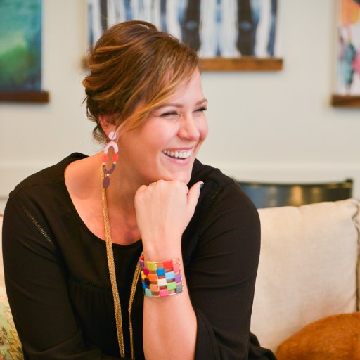 DIYer, blogger, wife, and mom of twin girls. Follow me as I renovate my outdated home one room at a time!