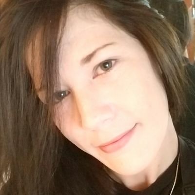 RosabromeroRosa's profile picture. (Blancas Beads ) 
Hand crafted
Beaded and Rock art work.
Artist.