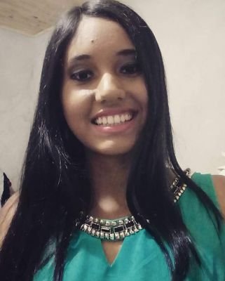 “Entenda os seus medos, mas jamais deixe que eles sufoquem os seus sonhos.”
Unipampa/Enfermagem 👩🏾⚕️
Pado 🌊
Colorada