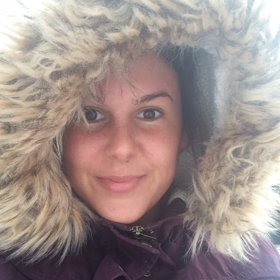 DesireeMMMox's profile picture. mommy & fiancé ❤️