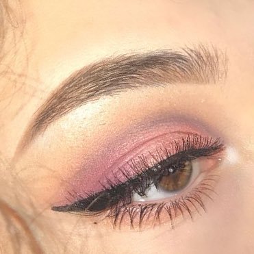 future mua, makeup is what i live for :) if you’d like to book appointments w/ me morganbrock990@gmail.com