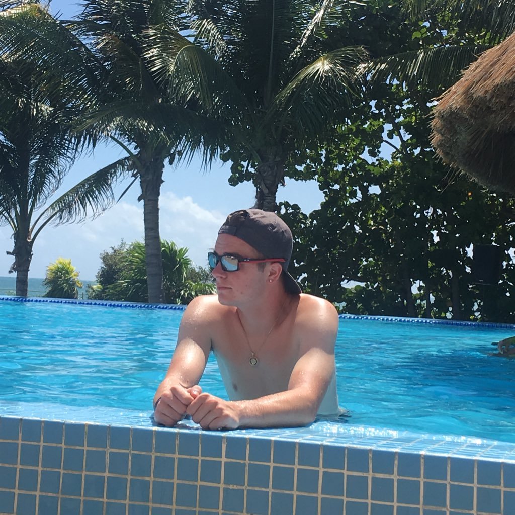 dmjd1699's profile picture. 