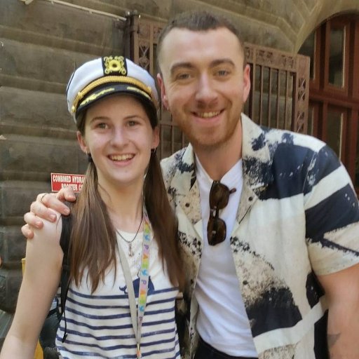 To sing is to feel free ~ Write clear and hard about what hurts ~ I met @samsmithworld on the 19/01/2018 #littlesailor